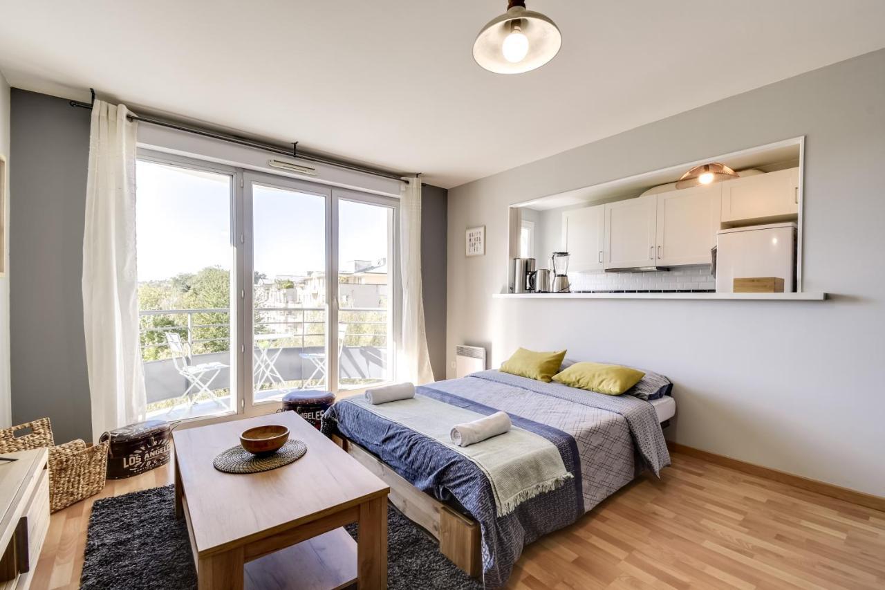 Chic Apart With Parking And Balcony Apartamento Cergy Exterior foto